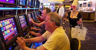 richclubmm app ထဲမှ Live Casino နှင့် Sportsbook ဂိမ်းများ